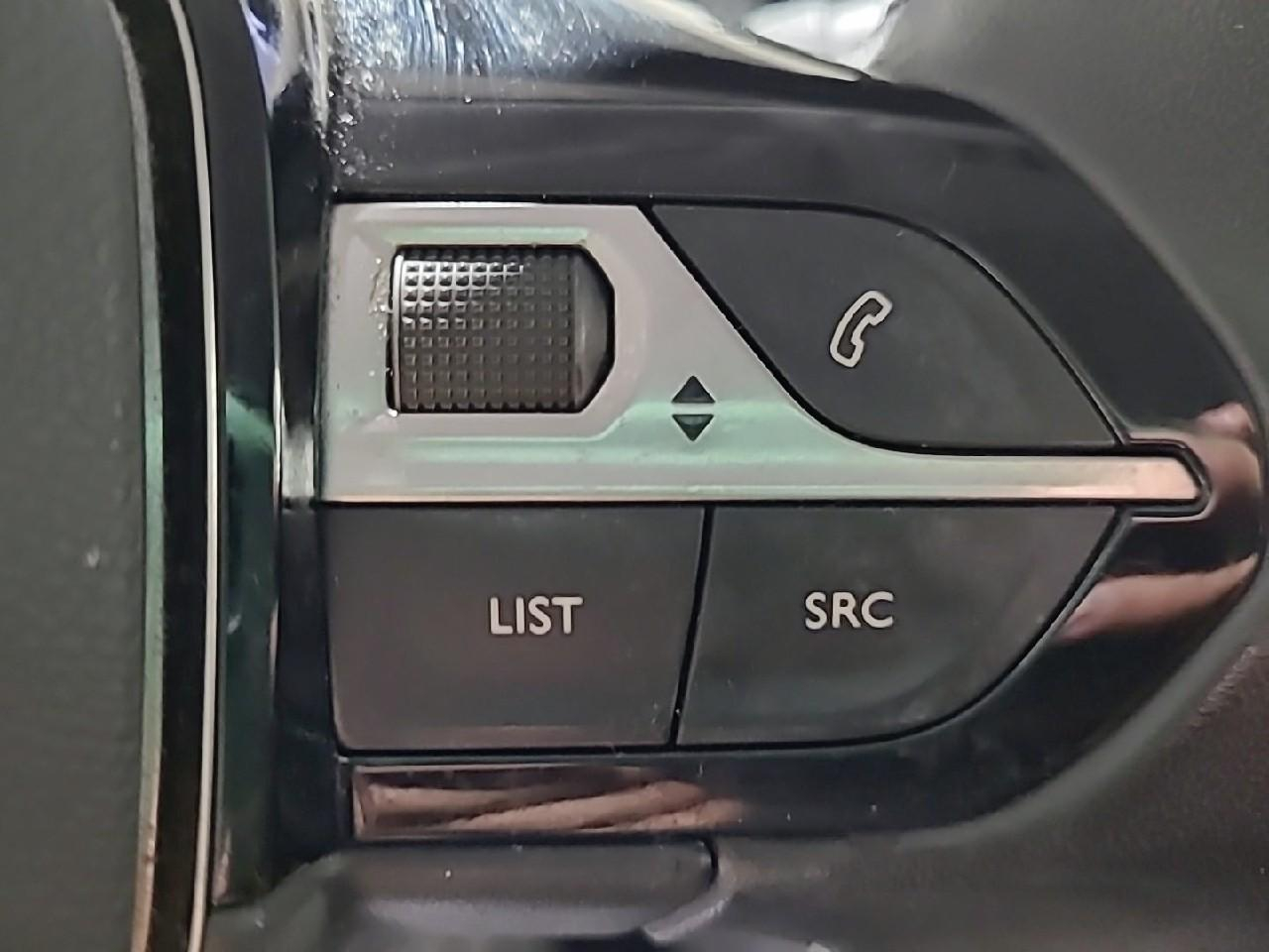 Peugeot 2008 puretech 100 s&s bvm6 active — photo 21