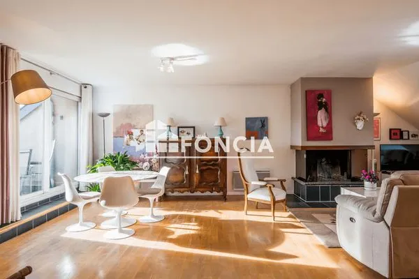 Appartement 4 pièces 146 m²