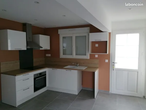 Maison Location Quevauvillers 3p 77m² 770€