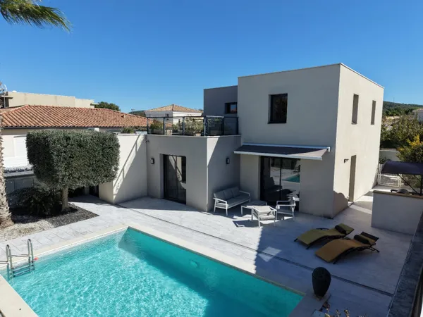 Maison 4 pièces 156 m²