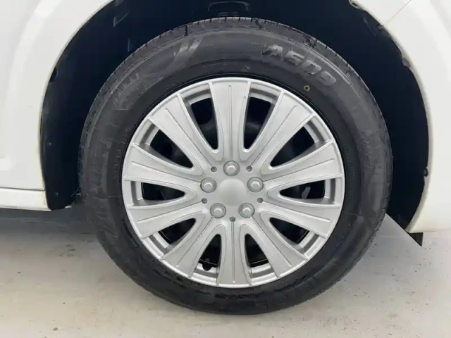 Dacia Sandero eco-g 100 — photo 48