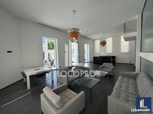 Bureau 400 m²