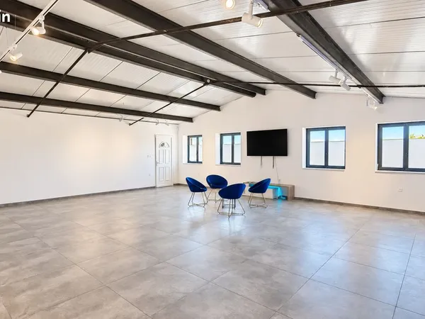 Location SHOWROOM / ESPACE PROFESSIONNEL