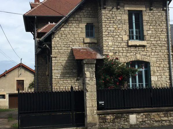 Maison de caractère rénovée de 100 m2 au centre dé Nevers
