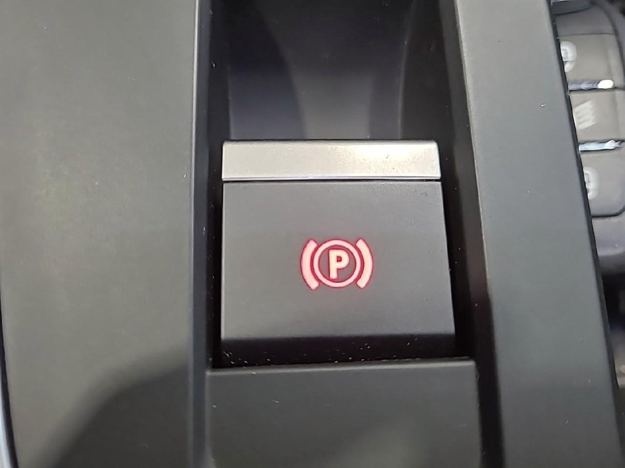 Citroën C5 Aircross hybride rechargeable 225 e-eat8 c-series — photo 19