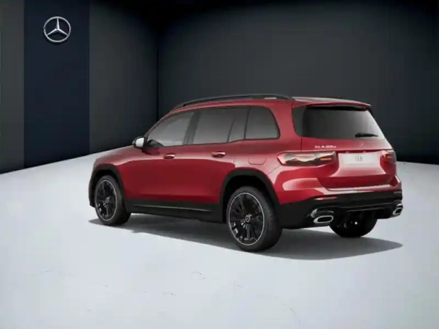 Mercedes Glb 200 d amg line — photo 3