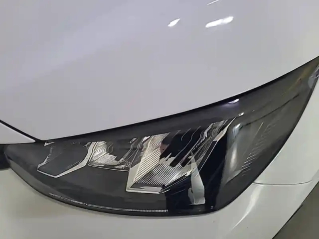 Peugeot 208 puretech 75 s&amp;s bvm5 — photo 16