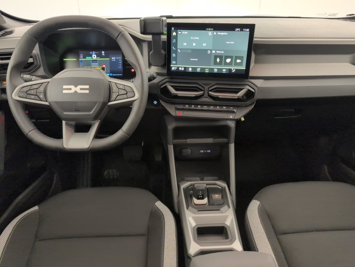 Dacia Duster — photo 12