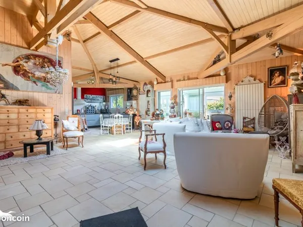 Maison 6 pièces 160 m²