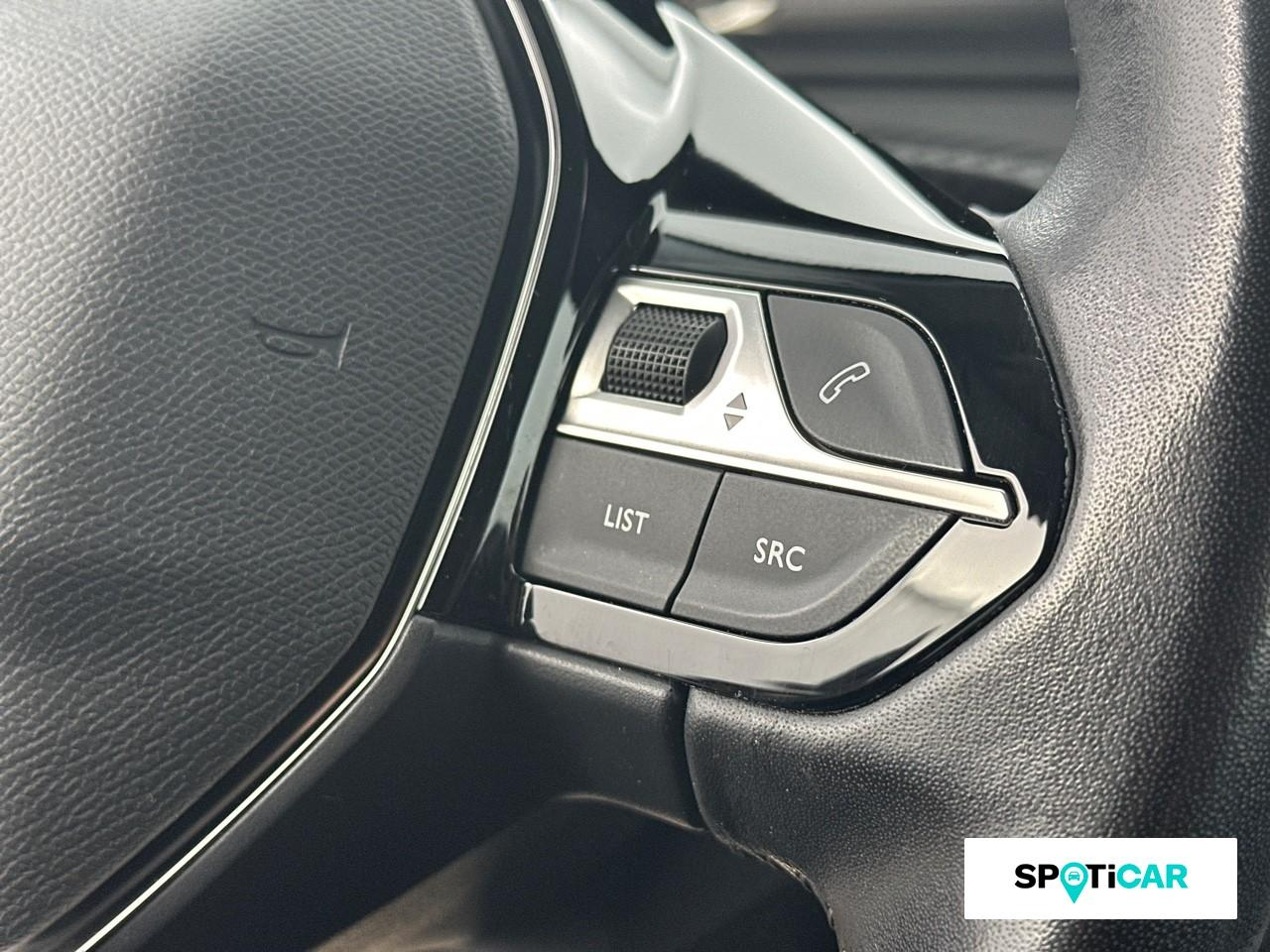 Peugeot 208 1.2 puretech 100ch s&s style 118g — photo 17