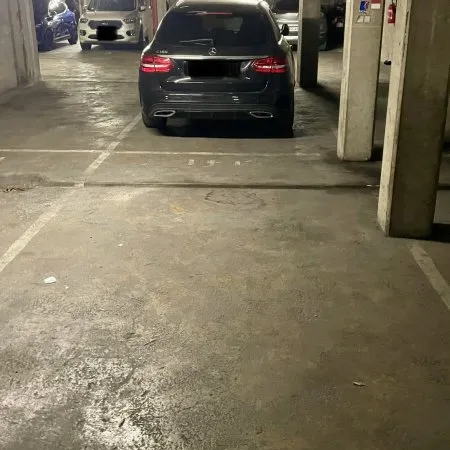 Parking 28 m²
