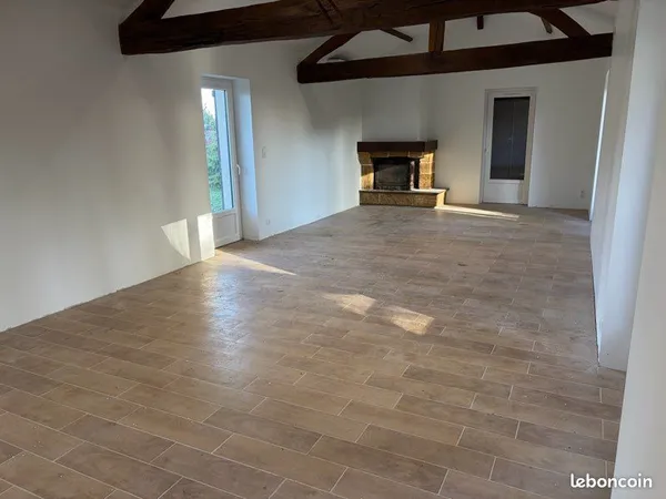 À LOUER - Maison rénovée de 195 m² avec 5 chambres, garage double et terrain - Castex-d'Armagnac