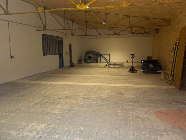Local d’activité et entrepôt Location L'Aigle  190m² 840€