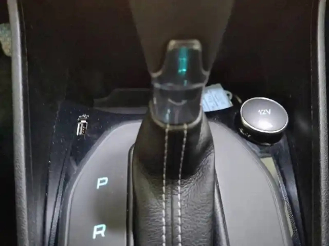 Ford Fiesta 1.0 ecoboost 100 s&amp;s bva6 — photo 24