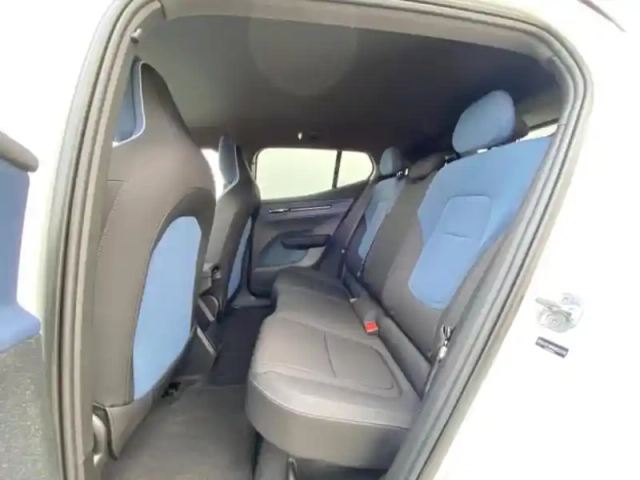 Volvo Ex30 single extended range 272ch plus — photo 7