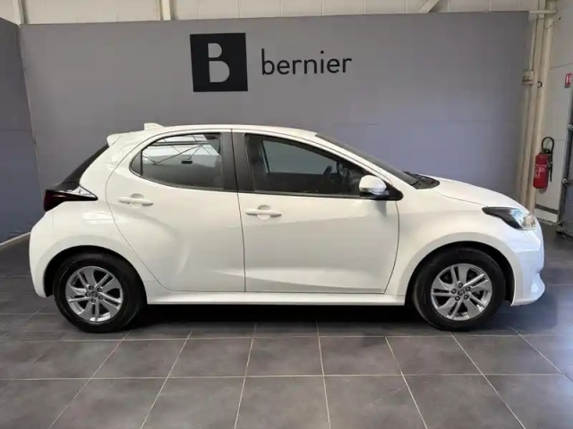 Toyota Yaris 120 vvt-i dynamic business 5p mc24 — photo 2