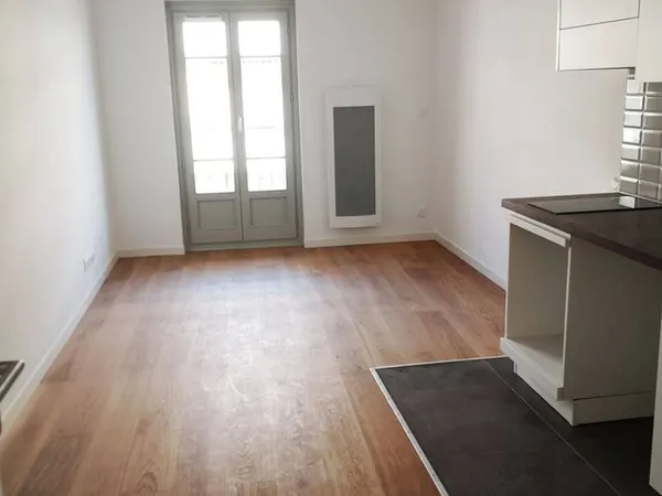 Studio 1 pièce 20 m²
