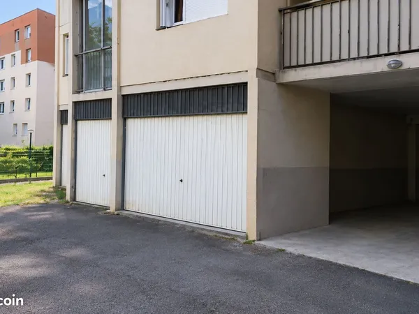 Vend garage bagatelle