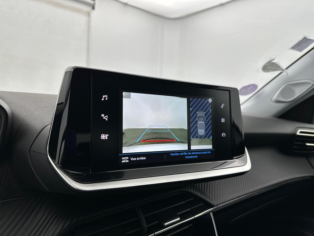 Peugeot 2008 puretech 130 s&s eat8 style — photo 25