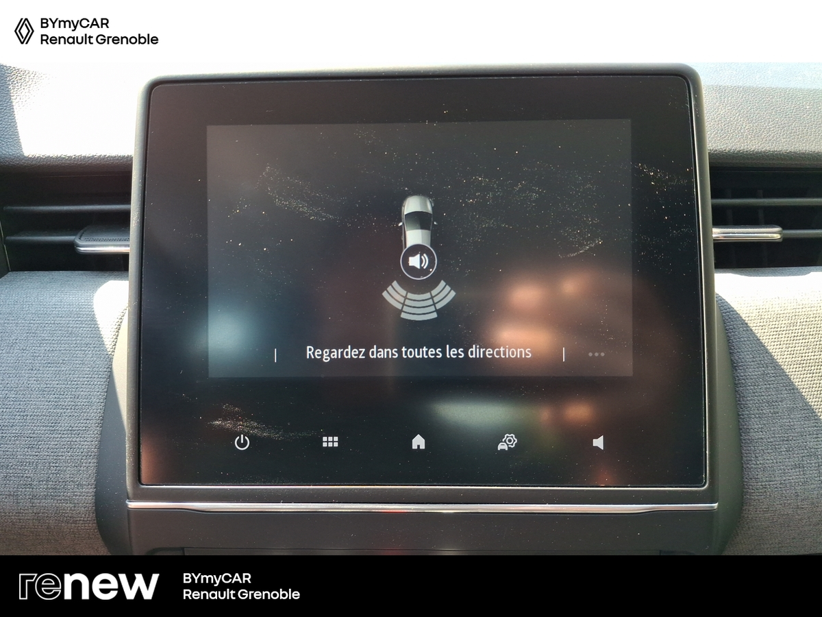 Renault Clio E-Tech full hybrid 145 ch GSR2 — photo 17