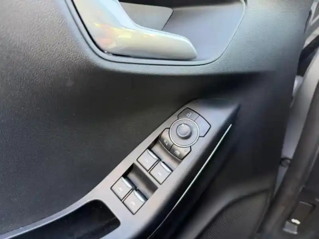Ford Puma 1.0 flexifuel 125ch s&amp;s mhev titanium — photo 9