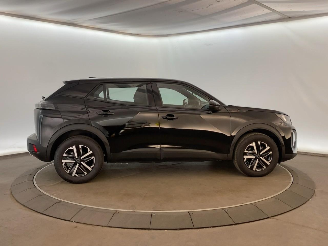 Peugeot 2008 hybrid 145 ch e-dcs6 style — photo 4