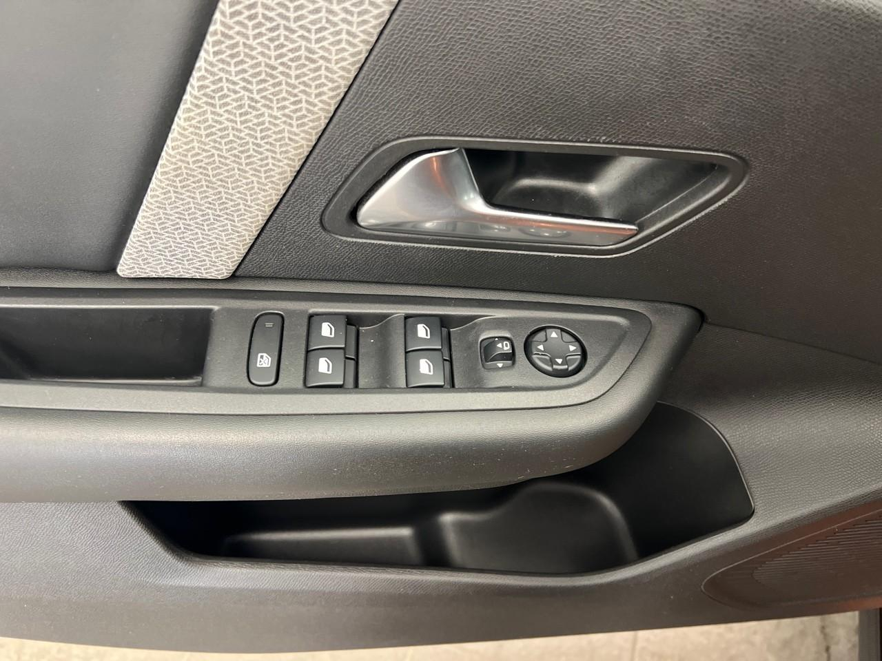 Citroën C4 bluehdi 110 s&s bvm6 feel pack — photo 21