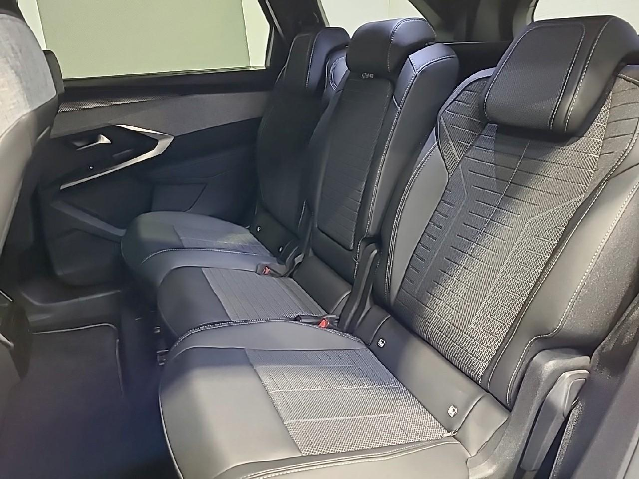 Peugeot 5008 hybrid 145 ch e-dcs6 gt — photo 13