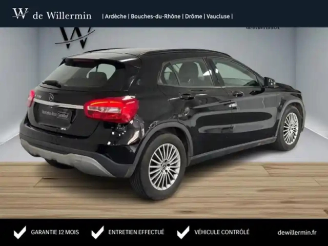 Mercedes Gla 180 intuition — photo 36