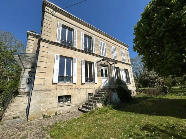 Maison 16 pièces 500 m²