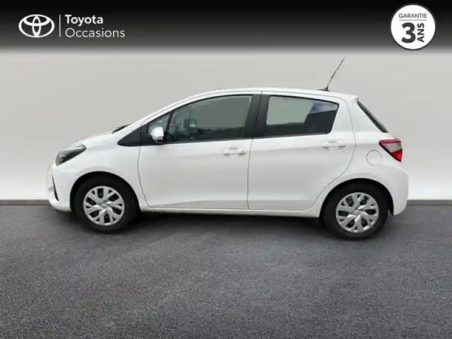 Toyota Yaris 70 vvt-i ultimate 5p — photo 3