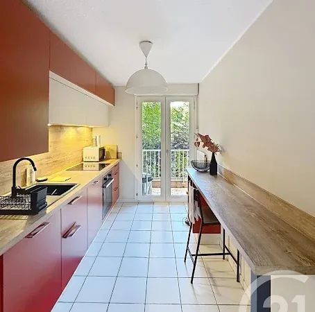 Appartement 4 pièces 97 m²