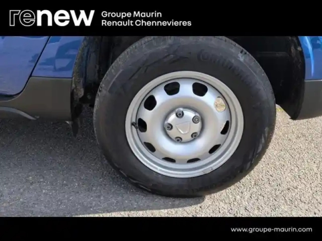 Dacia Duster 1.0 eco-g 100ch essentiel 4x2 — photo 9