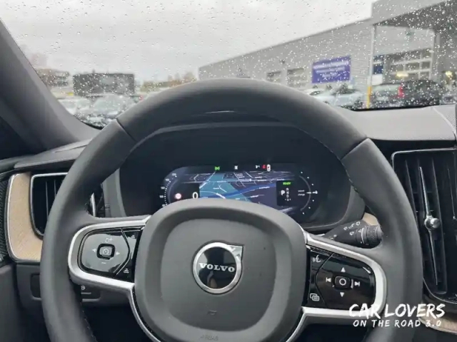 Volvo Xc60 t6 awd hybride rechargeable 253 ch+145 ch geartronic 8 — photo 11