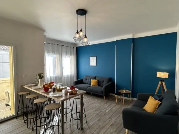 Immeuble 3 appartements proche rempart