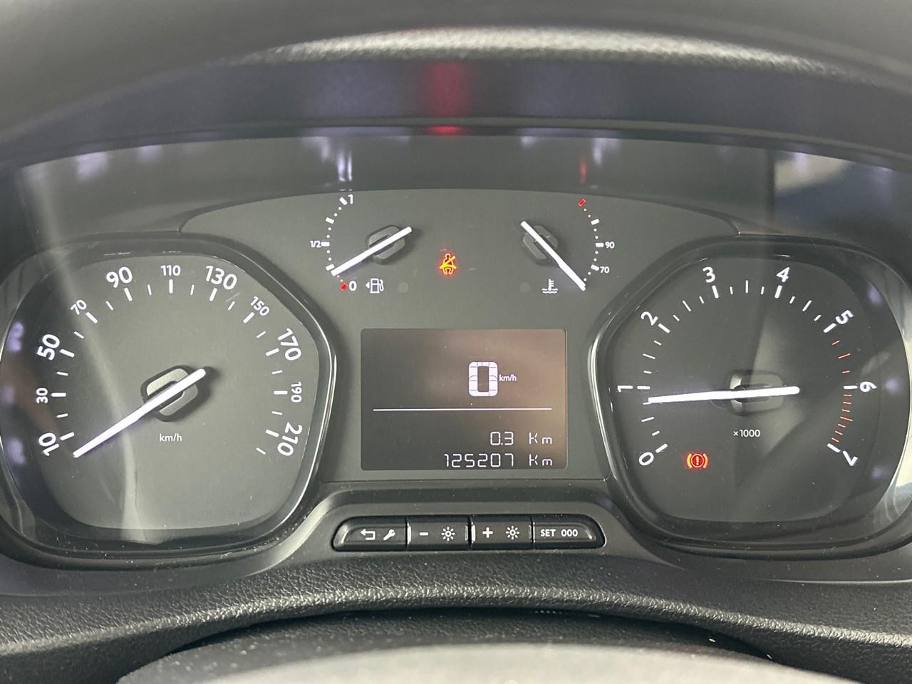 Peugeot Expert long bluehdi 120ch s&s bvm6 — photo 21