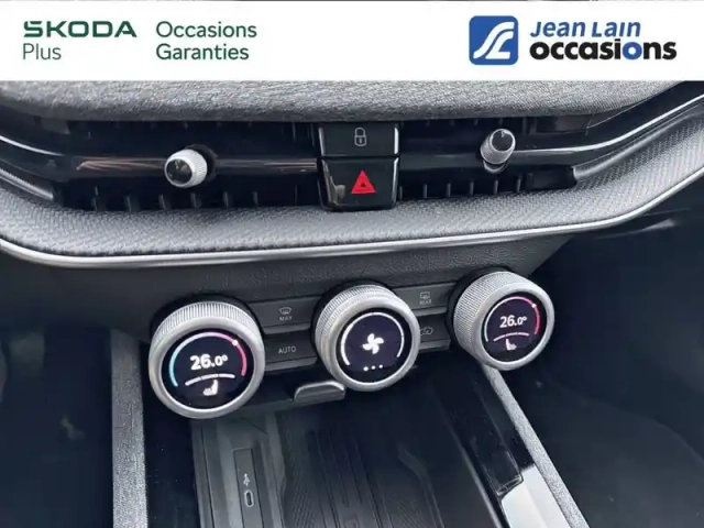 Skoda Superb berline 2.0 tdi 150 ch scr dsg7 — photo 18