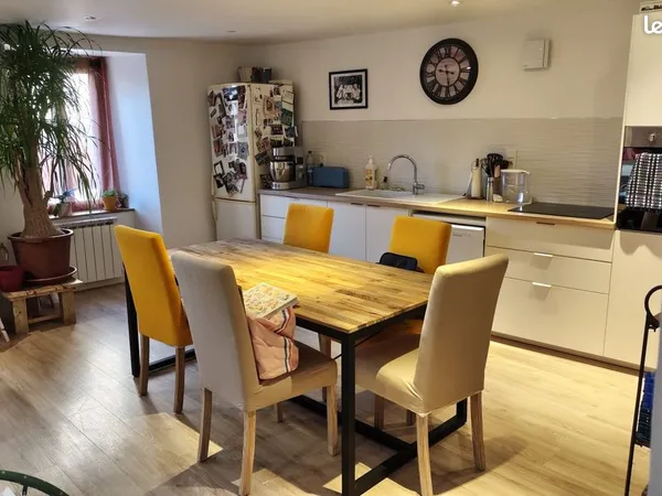 Appartement T4 en duplex - Plein centre de Pluvigner - 85m²