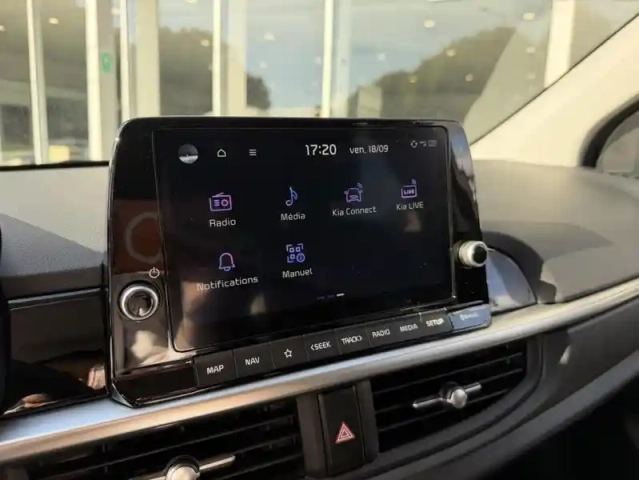 Kia Picanto 1.0 gdi 68 ch bvma5 gt-line 5p — photo 17