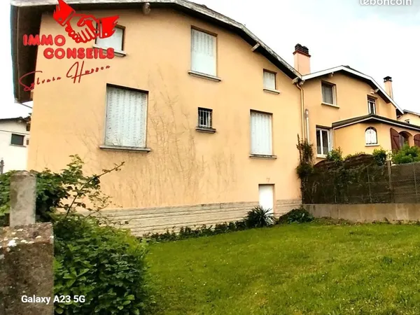 Maison sur un terrain de 400 m2 proche centre