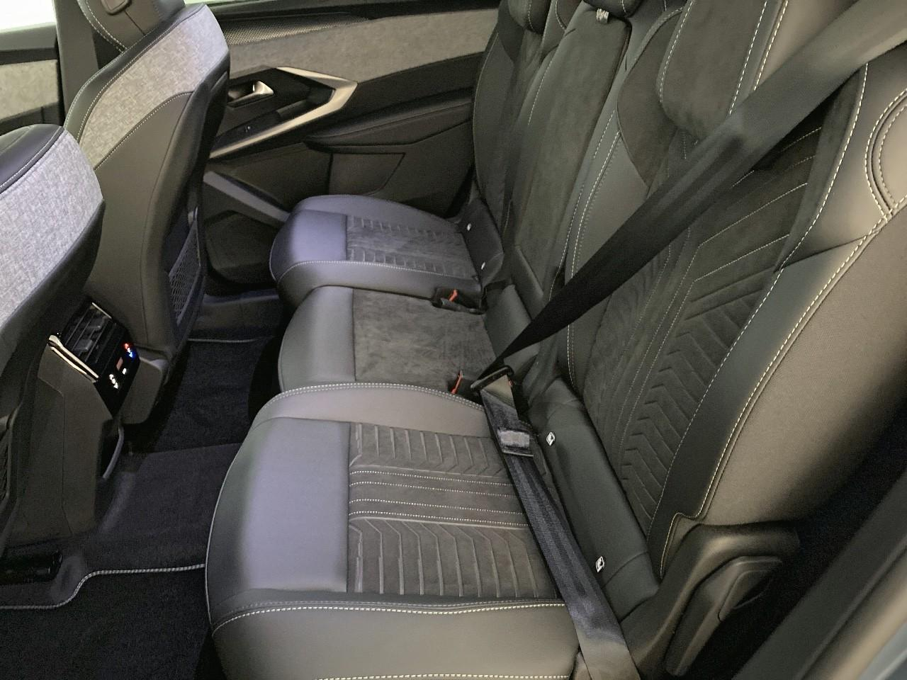 Peugeot 5008 hybrid 145 ch e-dcs6 gt — photo 10