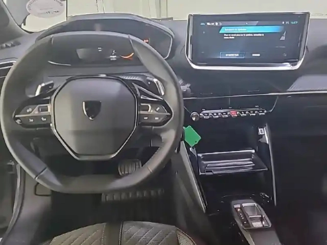 Peugeot 2008 puretech 130 s&amp;s eat8 — photo 8