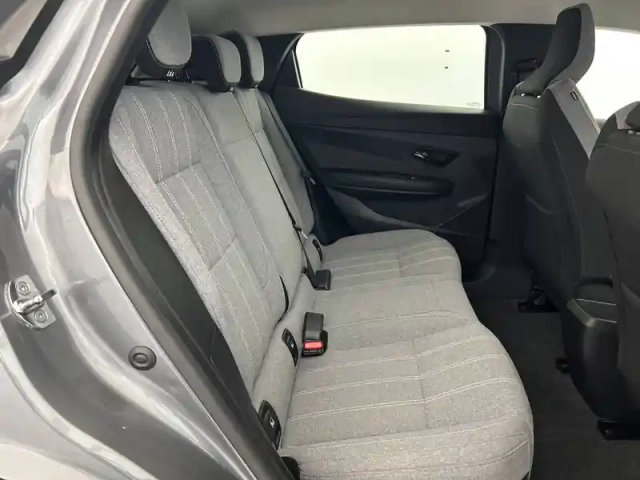 Renault Megane e-tech ev60 220 ch super charge — photo 30