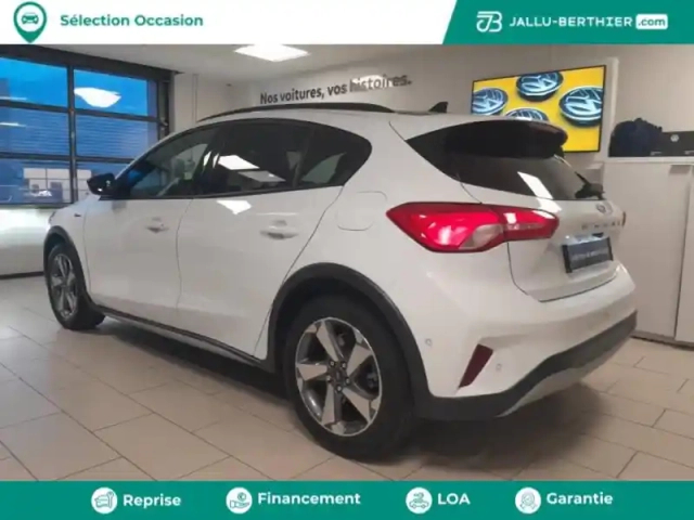 Ford Focus active 1.0 ecoboost 125ch active x — photo 4