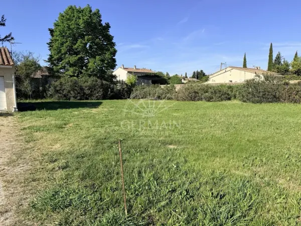Terrain à bâtir 654 m²