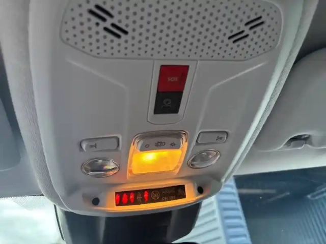 Peugeot 208 hybrid 110 e-dcs6 — photo 13