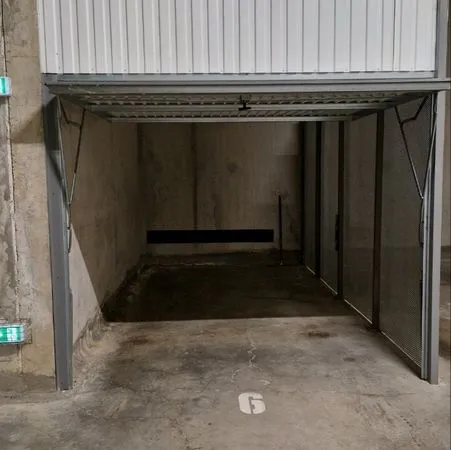 Garage boxé