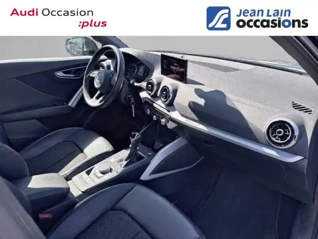 Audi Q2 35 tfsi 150 s tronic 7 — photo 11