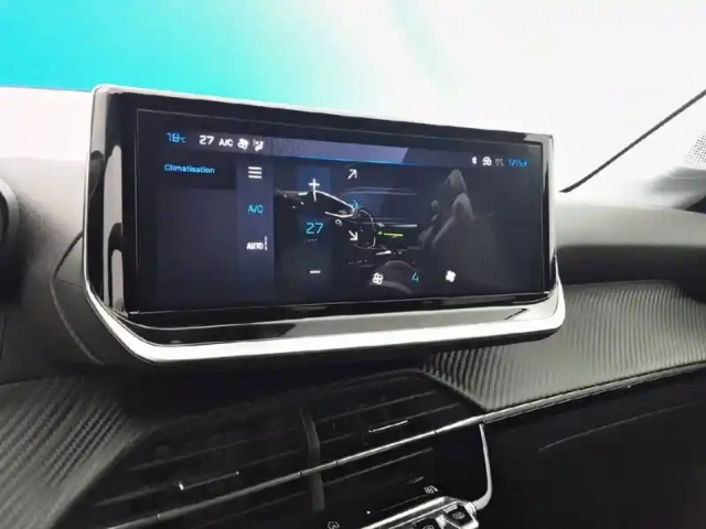 Peugeot 208 hybrid 100 e-dcs6 — photo 44