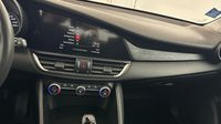 Alfa Romeo Giulia 2.2 JTD 150ch AT8 — photo 19